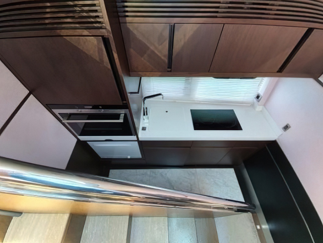 Продается моторная яхта Galeon 700 Skydeck